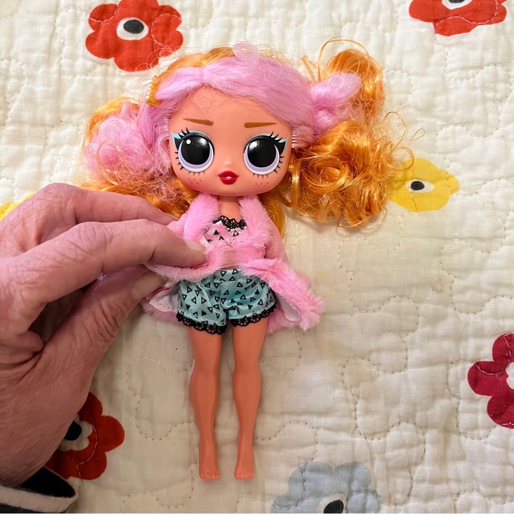 LOL Doll SURPRISE Tweens Babysitting Sleep Over Doll Baby Sweet Cute Fun Toy